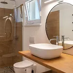 Villa House Reni *