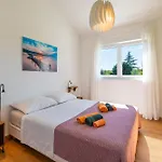 House Reni Villa