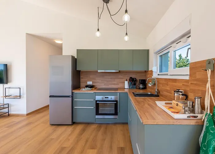 Willa House Reni *